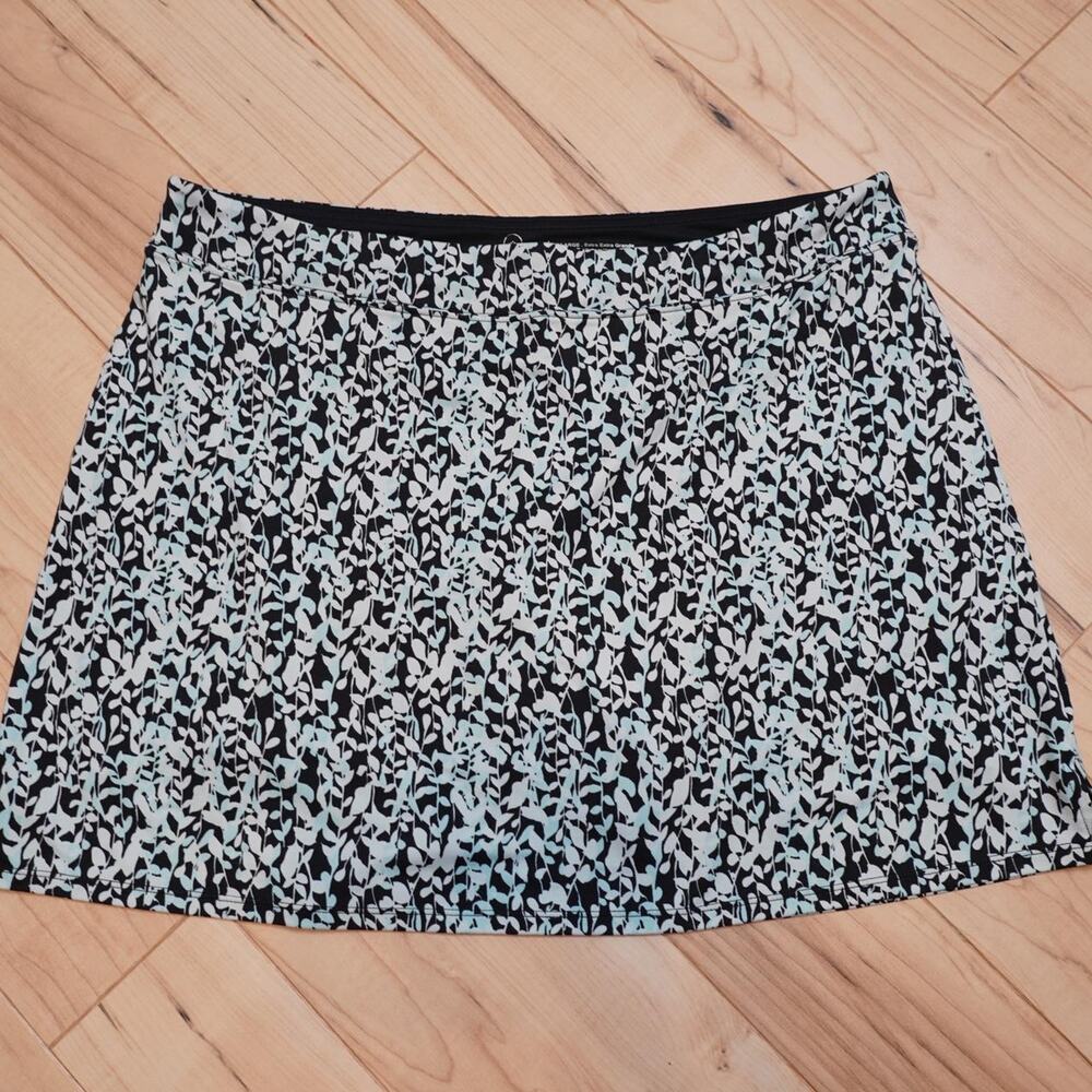 Tranquility by Colorado Clothing Black Mint Leaf Vine Print Skort XXL